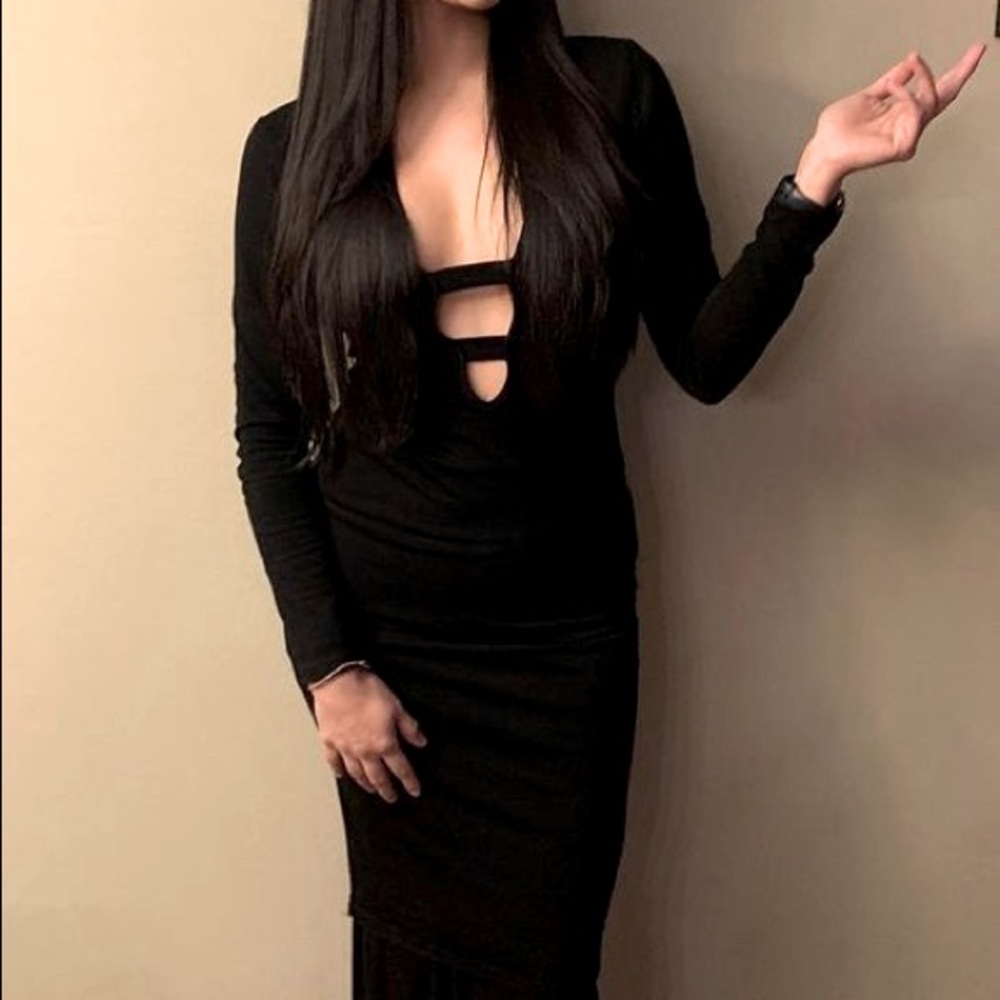 Long sleeve, low cleavage, pencil dress
